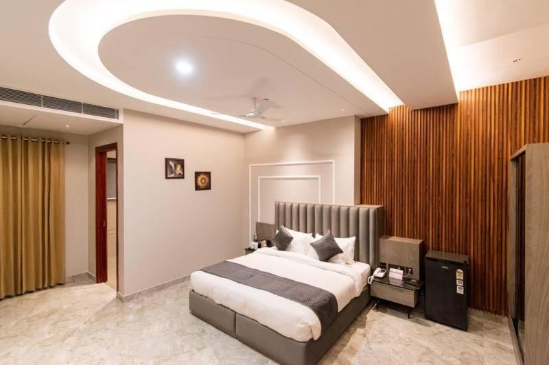 Hotel Miracle Resort Фагвара Экстерьер фото